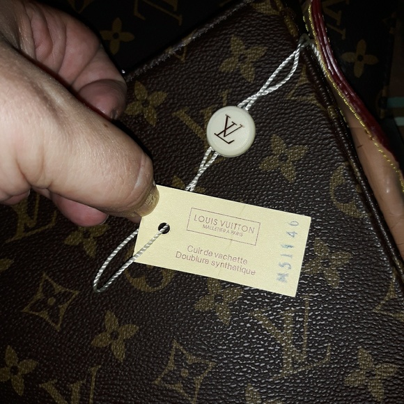 Purse - Picture 3 of 4